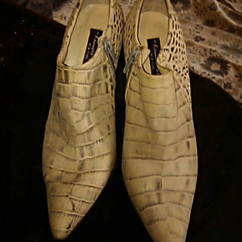 Kenneth Cole new york heels